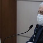 وزیر بهداشت: کرونا نباید زمین گیرمان کند