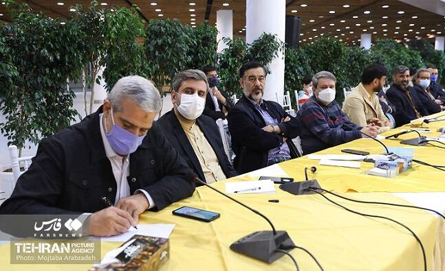 متن و حاشیه دیدار شهردار تهران با مدیران رسانه‌ها/ شک نداریم دیوارکشی در پارک‌ها دروغ است اما ناچاریم درباره‌اش بنویسیم!