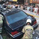 تصادف ماشین تشریفات در خیابان ولیعصر/ ۲ نفر مصدوم شدند +عکس